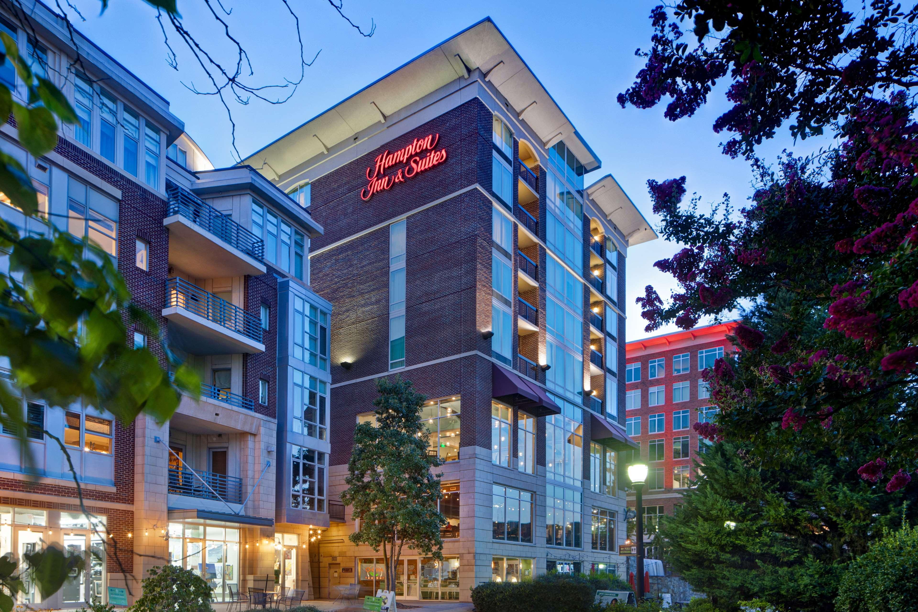 Hampton Inn & Suites Greenville-Downtown-Riverplace Экстерьер фото