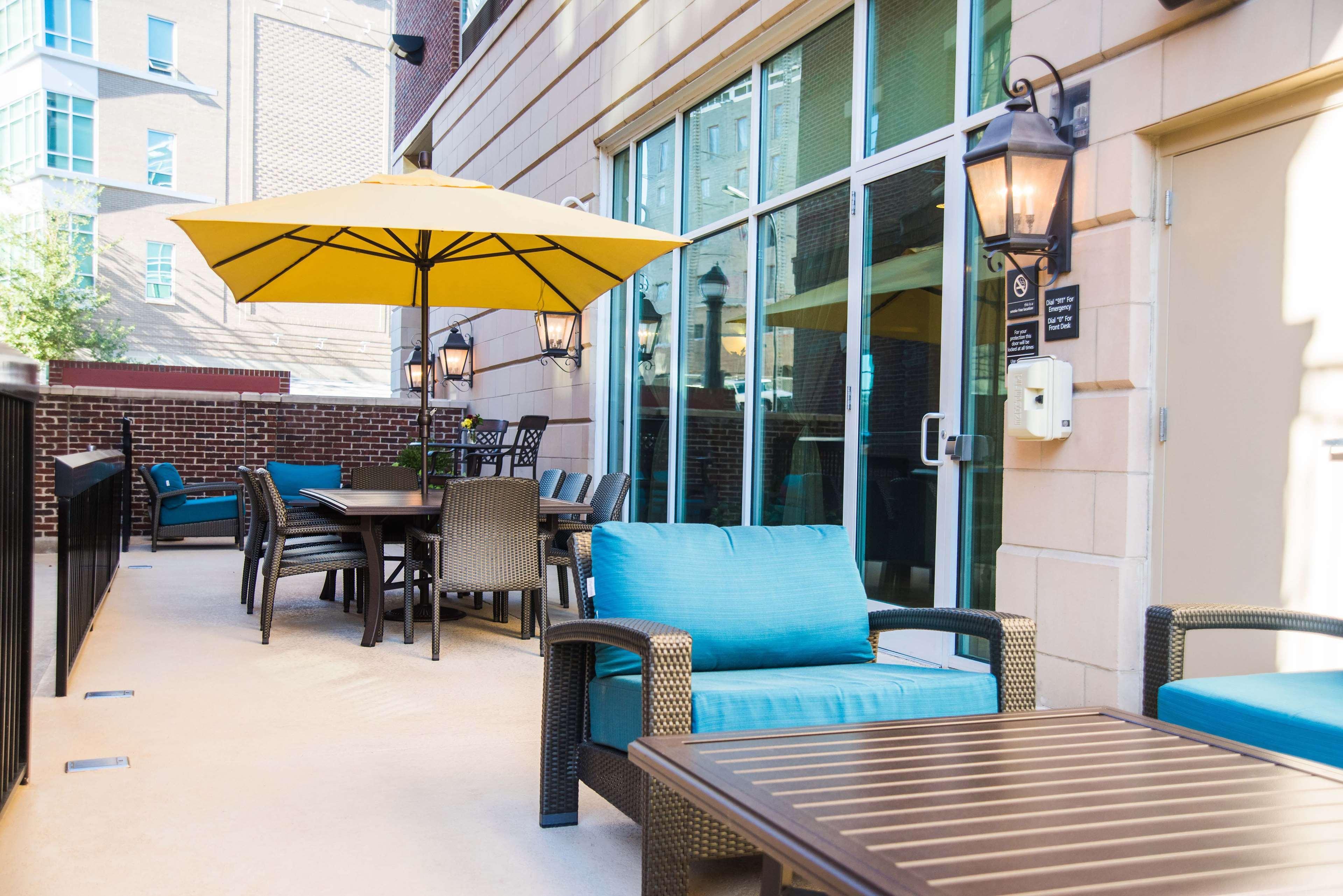 Hampton Inn & Suites Greenville-Downtown-Riverplace Экстерьер фото