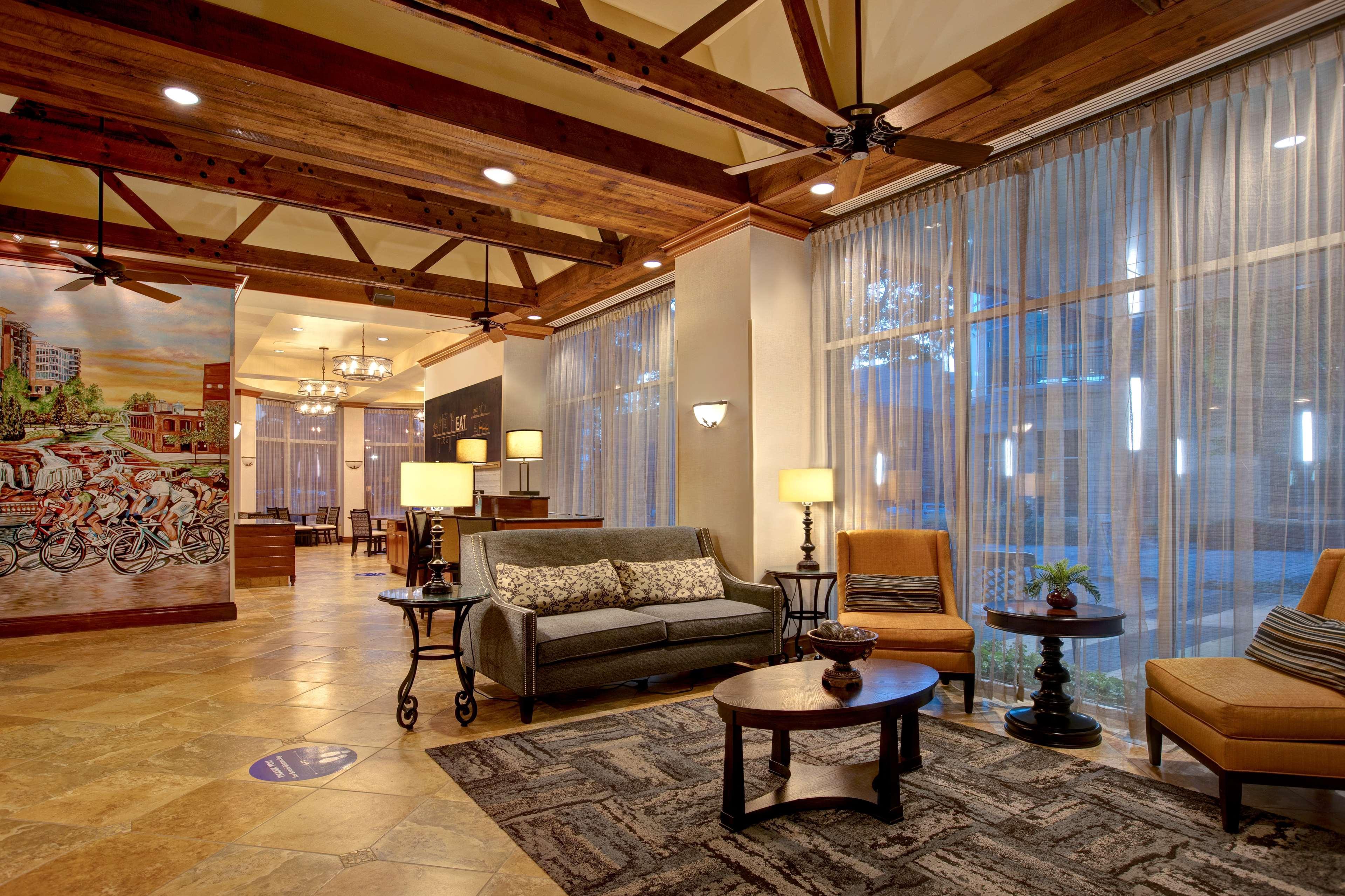 Hampton Inn & Suites Greenville-Downtown-Riverplace Экстерьер фото