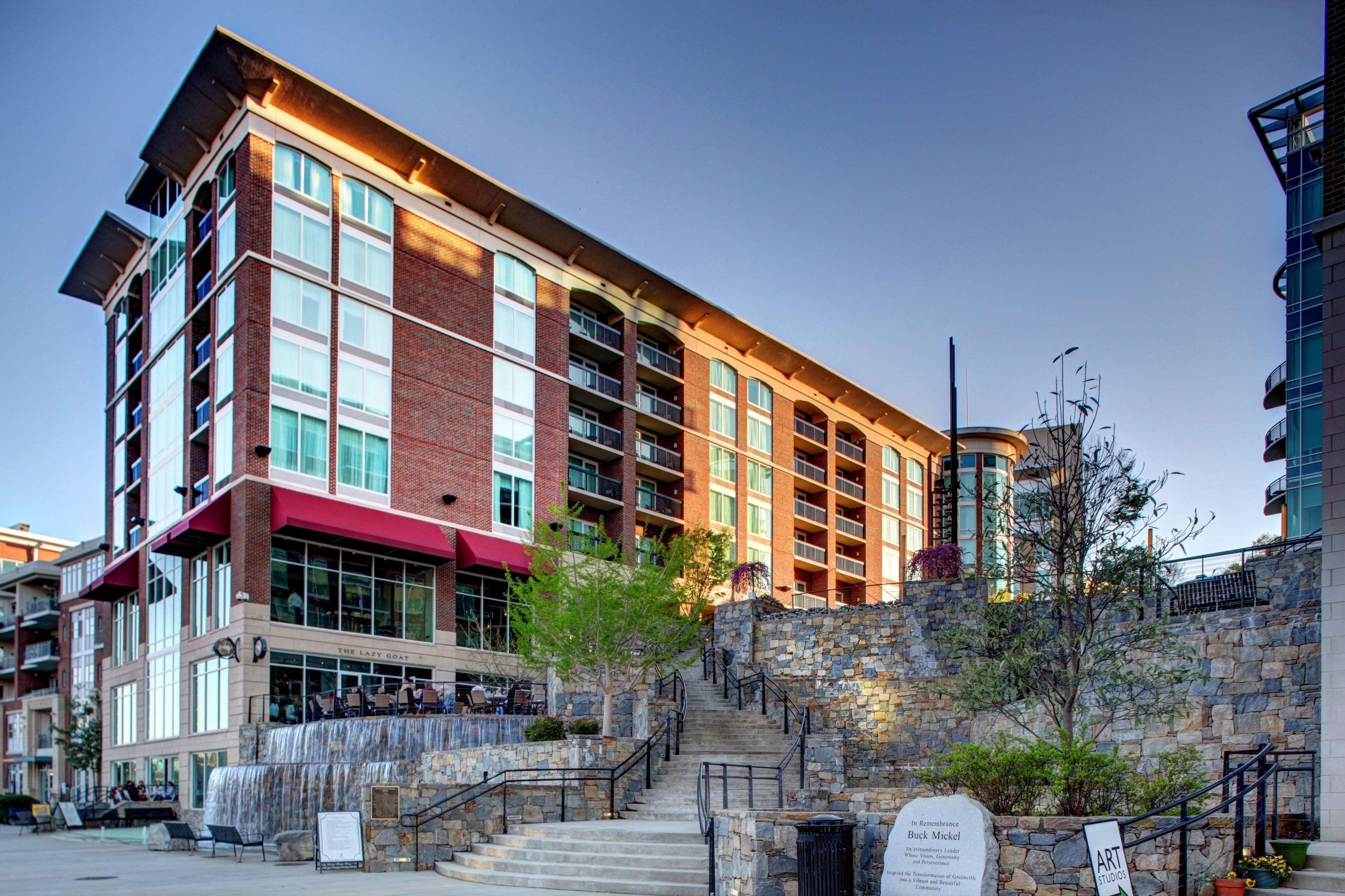 Hampton Inn & Suites Greenville-Downtown-Riverplace Экстерьер фото