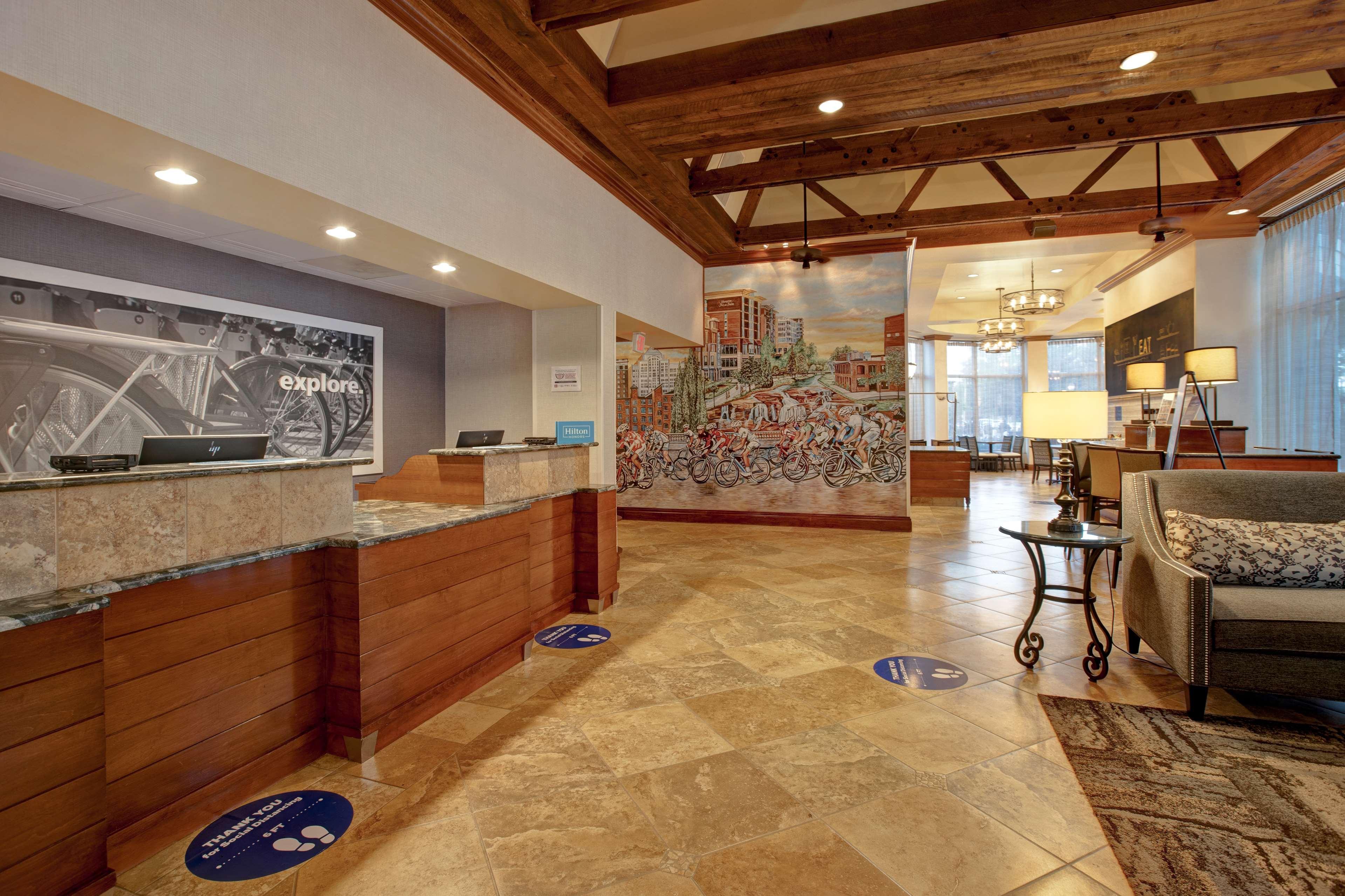 Hampton Inn & Suites Greenville-Downtown-Riverplace Экстерьер фото