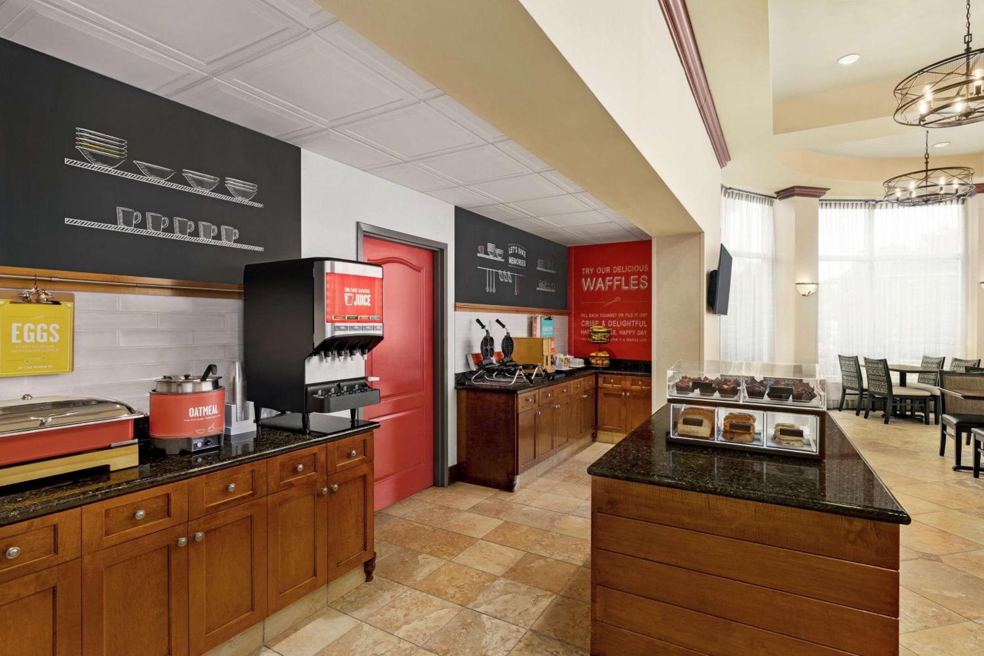 Hampton Inn & Suites Greenville-Downtown-Riverplace Экстерьер фото